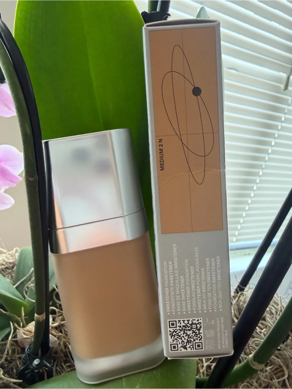 Summer Fridays Sheer Tint Foundation — Warm Beige Tone